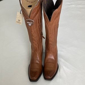 Brand new Ariat boots